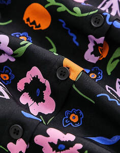 Юбка миди черного цвета с цветочным принтом на пуговицах Monki