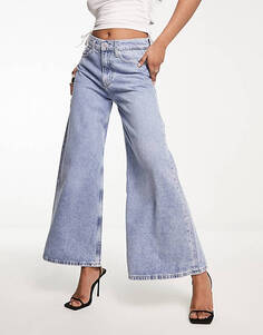 Широкие джинсы с напуском и заниженной талией Calvin Klein Jeans.