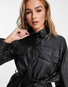 Черная куртка из искусственной кожи с поясом New Look