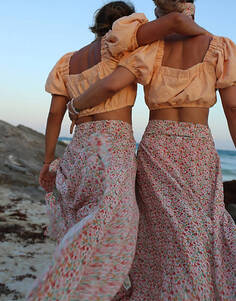 Розовая юбка макси с запахом-саронгом Labelrail x Collyer Twins