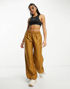Тканые брюки карго Nike Trend в коричневом цвете