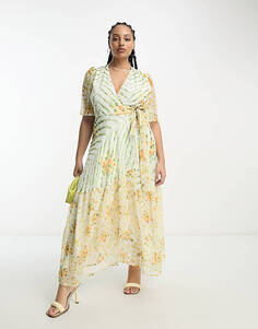 Платье макси с развевающимися рукавами и запахом Hope &amp; Ivy Plus с контрастным зеленым цветочным принтом