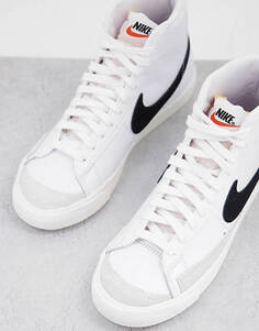 Бело-черные кроссовки Nike Blazer Mid &apos;77 VNTG