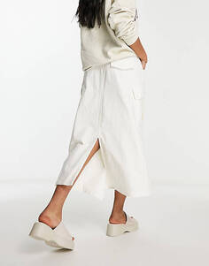 Белая юбка миди карго с карманами Urban Revivo