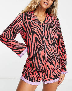 Красно-сиреневый комплект из модальной рубашки с изображением тигра и короткой пижамы с контрастной оборкой ASOS DESIGN