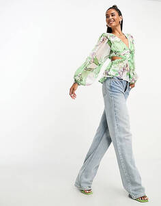 Прозрачная блузка с плиссированной талией и вырезом на спине ASOS DESIGN с ярким цветочным принтом