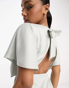 Бледно-серое атласное платье макси с рукавами-накидкой Maya Bridesmaid
