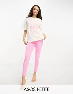 Эксклюзивный пижамный комплект оверсайз из футболки и леггинсов кремового и розового цветов ASOS DESIGN Petite