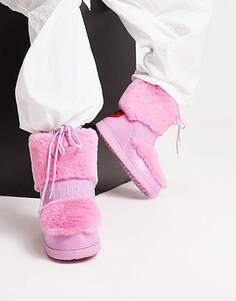 Розовые пушистые зимние ботинки Love Moschino