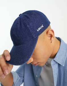 Темно-синяя кепка Levi&apos;s с логотипом сбоку. Levis