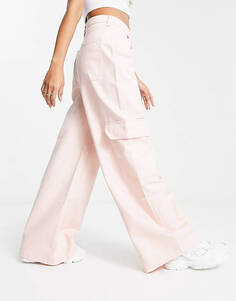 Розовые брюки карго Weekday Sienna