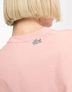 Светло-розовая приталенная футболка Lacoste с логотипом на груди