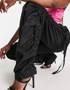 Черные атласные брюки карго со сборками Missyempire