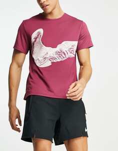 Фиолетовая футболка с рисунком костей Nike Running Run Division