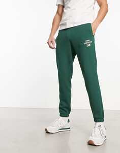 Зеленые спортивные штаны New Balance Essentials Novelty