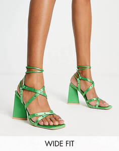 Зеленые атласные босоножки на блочном каблуке RAID Wide Fit Elinora с заклепками