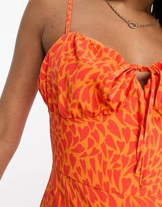 Эксклюзивное платье мини с оранжевым принтом в форме сердца и присборенной грудью Collective the Label