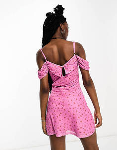 Розовое мини-платье с открытыми плечами Another Reason