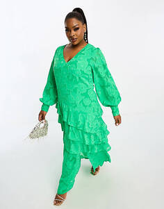 Зеленое жаккардовое платье макси с асимметричной оборкой Pretty Lavish Curve