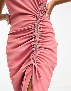 Эксклюзивное розовое платье миди со сборками и разрезом спереди In The Style