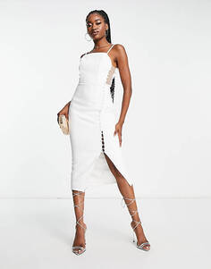 Эксклюзивное белое платье миди с пуговицами In The Style x Yasmin Devonport