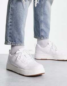 Белые массивные кроссовки на шнуровке Pull&amp;Bear