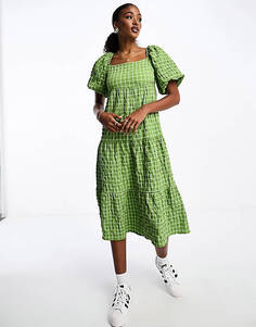 Зеленое приталенное платье миди Monki с пышными рукавами