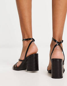 Черные босоножки на каблуке с несколькими ремешками New Look
