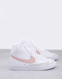 Белые и бледно-розовые кроссовки Nike Blazer Mid &apos;77