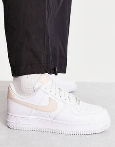 Белые и бледно-розовые кроссовки Nike AF1 &apos;07 Next
