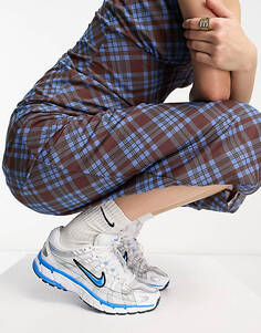 Серебристые и синие кроссовки Nike P-6000