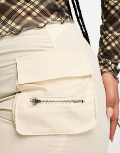 Кремовая мини-юбка карго с карманами и боковыми карманами Daisy Street Plus