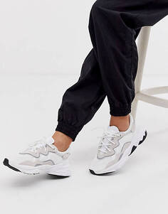Бело-серые кроссовки adidas Originals Ozweego