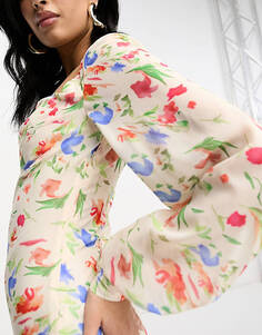 Платье мини с воротником-хомутом Pretty Lavish с цветочным принтом цвета слоновой кости