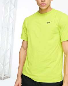 Желтая футболка Nike Training Hyverse Dri-Fit