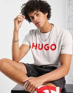 Серая футболка с крупным логотипом Hugo Dulivio