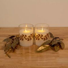 Восковые свечи LumaBase Gold Wreath на батарейках в стеклянных держателях с движущимся пламенем, набор из 2 предметов