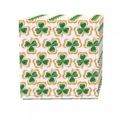 Набор салфеток из 4 шт., 100 % хлопок, 20x20 дюймов, с трафаретным изображением оранжевого и зеленого трилистника Fabric Textile Products