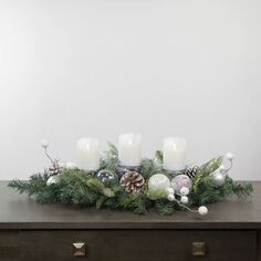 32-дюймовый тройной подсвечник из зеленой сосны с ягодами и переливающимися рождественскими украшениями Christmas Central