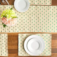 Дорожка для обеденного стола цвета слоновой кости и салфетки, набор из 6 шт., зеленая фольга (7 шт.) Juvale