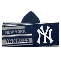 Пляжное полотенце с капюшоном The Northwest Group New York Yankees Unbranded