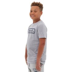 Классическая футболка Latitude Bench DNA для мальчиков 7–14 лет с изображением земного шара и стрелок стандартного цвета Bench DNA