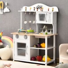 Деревянный кухонный гарнитур для детей с аксессуарами и раковиной Slickblue