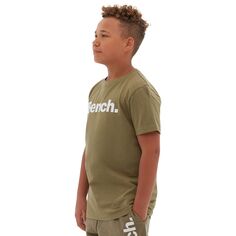 Классическая футболка Leandro с круглым вырезом и большим графическим логотипом для мальчиков 7–14 лет Bench DNA стандартного цвета Bench DNA