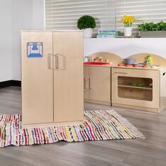 Детский деревянный холодильник «Эмма и Оливер» для коммерческого или домашнего использования — дизайн, удобный для детей Emma+Oliver