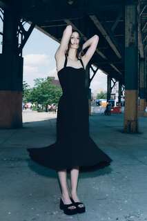 Платье миди с оборками Zara, черный