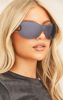 PrettyLittleThing Черные солнцезащитные очки с изогнутым козырьком и вырезами
