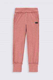 Тренировочные брюки Coccodrillo пудрово-розовый с карманами и прорезями в ОБЫЧНОЙ моде