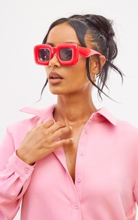 PrettyLittleThing Ярко-красные солнцезащитные очки в квадратной оправе с эффектом подушки
