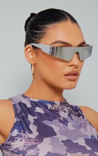 PrettyLittleThing Серебряные металлические спортивные солнцезащитные очки с козырьком
